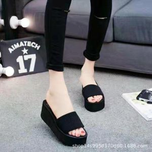 [Free Shipping] New Summer Flip-Flops for Women Super Stylish Thick-Soled Non-Slip Wear-Resistant Fashionable Versatile Beach Sandals for Women