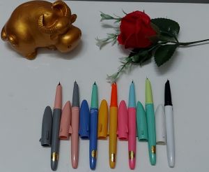 [HCM]Bút Mài Thầy Ánh Hình Cá Mập Ngòi Kim Tinh Mài-Dụng cụ học tập Tuệ Minh