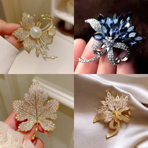 Beautiful Butterfly Pearl Brooch Female Korean Version Alloy Material Brooch Shawl Buckle Clothes Pin Headscarf Brooch