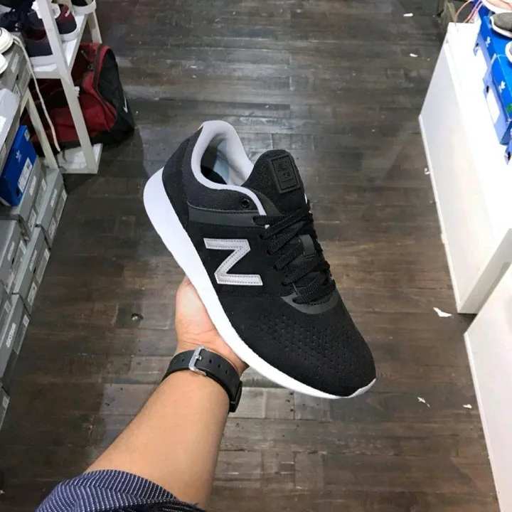 Sepatu Pria New Balance 24 Original Black White Lazada Indonesia