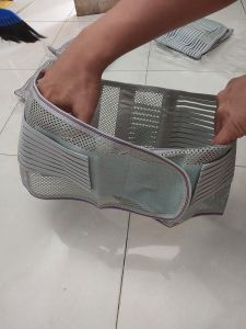 Sabuk Pemulihan Pinggang Tulang Belakang Lumbar Postur Korektor Pereda Nyeri Bahan Bernapas