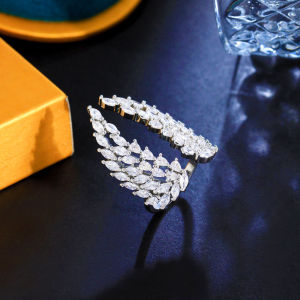SEQUITO Delicate Finger Jewelry Full Pave Setting Bling AAAAA Cubic Zirconia White Gold Color Personality Symmetric Wing Adjustable Ring for Wedding Party SR140