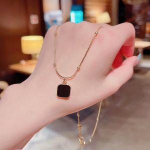 Kalung Liontin Titanium Persegi Hitam Anti Karat Black Square Gold Necklace