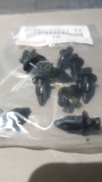กิ๊บล็อคกันชนหน้ากระจังหน้า  TOYOTA VIOS,AE  100 - 111 ** ของแท้**(5 ตัว)