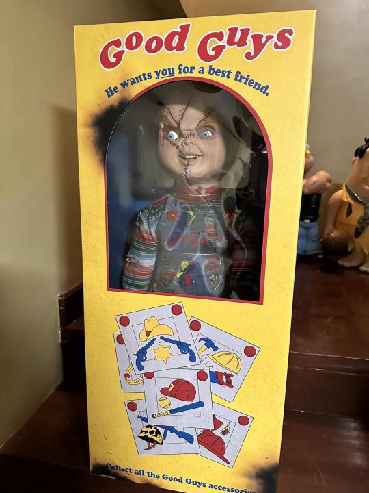 NECA ULTIMATE LIFE-SIZE CHUCKY & TIFFANY DOLL 1:1 SCALE EACH STANDS ...