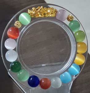 Multiple Cats Eyes with Gold Pixiu