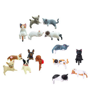 Cats Fingurine Computer Monitor Decors Mini Dog Kitties Screen TV Decorations Personality Car Accessories Mascots Craft