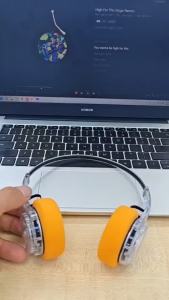 Wireless Bluetooth Headset Retro Ultra Lightweight Noise Cancelling Sporty High Quality High-resolution Headphones