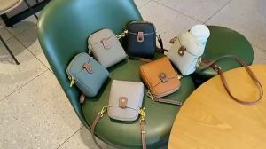 crossbody bag in genuine leather 2026 New stylish versatile mobile phone bag made of top-layer cowhide casual shoulder bag for women 5006