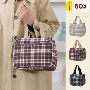 ZEFAN 【COD】กระเป๋า tote checkered retro สำหรับผู้หญิง 2025 รุ่นใหม่ ความจุขนาดใหญ่ กระเป๋า bento แบบพกพาของแม่สำนักงาน กระเป๋าผ้าสบาย ๆ