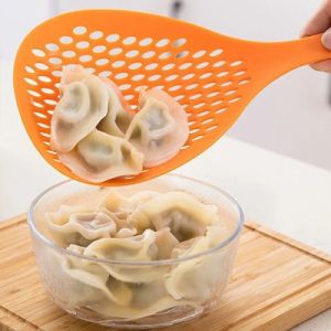 Thợ Săn Trong Mơ 1 Cái Muỗng Súp Ni Lông Nhà Bếp Gia Đình Skimmer Chống Bỏng Dụng Cụ Lọc Lẩu Lưới Chiên Thức Ăn Bộ Lọc Cầm Tay Đồ Dùng Nhà Bếp 2021