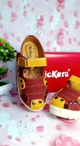 Sepatu Sandal Kickers Wanita Kode SL HRV Sepatu CewekSepatu TerbaruSepatu ModisSepatu KekinianSepatu Gaya