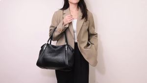 2026 mới hoạ tiết cá sấu nữ sức chứa lớn của túi xách cầm tay Đeo Chéo Đeo Vai Tote bag đi lại da mềm túi lớn cho các bà mẹ