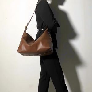 Cross-border large-capacity tote bag high-end commuter versatile shoulder bag vintage soft leather wide-strap crossbody bag for women