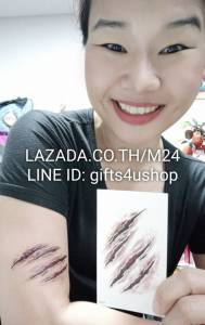 เลือกลายได้ (1 แผ่น) tattoo สติกเกอร์ลายแผลเป็น สติกเกอร์ แผลเป็น แผล แต่งหน้า ฮาโลวีน ของเล่น แต่งตัว แต่งหน้า รอยสัก แทททู ปลอม sticker tattoo m24