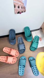 [Free Shipping] MenS Summer Non-Slip Odor-Resistant Bathroom Slippers With Soft Soles For Outdoor And Home Use Eva Thick-Soled Sandals