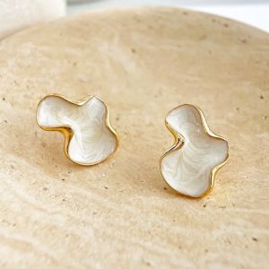 HEALMEYOU Minimalist Cloud Stud Earring Simple Design Oil Dripping Irregular Earring New Temperament Style Artistic Abstract Ear Jewelry Party Gift