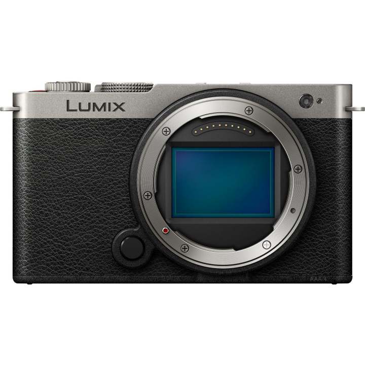 Panasonic Lumix S9 Mirrorless Camera Body & S 20-60mm F3.5-5.6 Lens & 18-40mm Lens | Panasonic Singapore Warranty