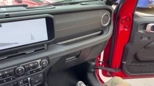 OnlyF U JeCar Car Copilot Handle Water Cup Drink Holder Bracket For Jeep Wrangler JL/Gladiator JT 2024 + Auto Accessories R7Q2P