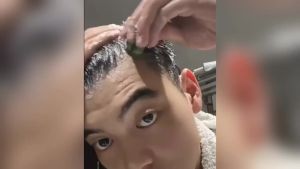 Nature Triangle Shampoo Bar Nature Seven Green Soap Shampoo Usman Grass hampoo Bar Calming & Strengthens Hair for Women and Mens (1 Pc)