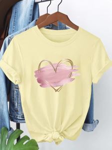 Short-Sleeved T-Shirt With Heart Print - Casual Round-Neck Shirt Comfortable To Wear For Spring Summer And Autumn Soft And Breathable Short-Sleeved Shirt. Suitable For Layering Or Wearing Alone