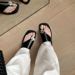 [Free Shipping] Womens Summer Outdoor Metal Toe Slippers 2026 New Model High-End Soft Sole Versatile Womens Sandals