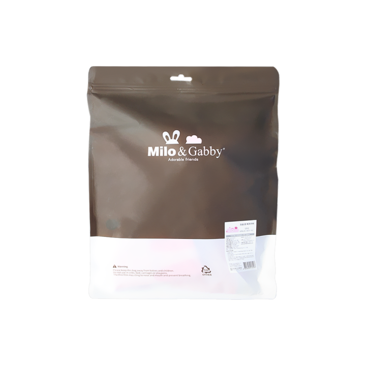 Milo%20&%20Gabby%20Long%20Pillow%20Case%20-%20Nancy%20-%20Image%203