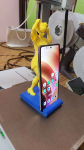 Đế điện thoại 3D in màu vàng và xanh dương thiết kế riêng ( Beautiful girl)