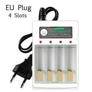 /Sound Battery Charger USB dengan 4 Slot Pengisian Cepat untuk Baterai AAA dan AA Charger Mudah dan Cepat....