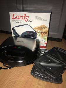 3 IN 1 NON STICK SWITCHABLE SANDWICH MAKER WAFFLE MAKER AND BURGER GRILL