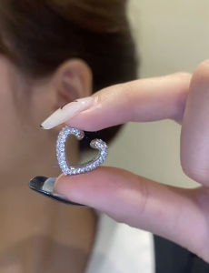 1Pcs Fashion Exquisite Rhinestone Zircon Heart Shape Clip Earrings Without Ear Holes Korean Fashion Accessories For Woman