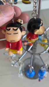 พวงกุญแจชินจัง มินนี่ มารุโก๊ะ การ์ตูนน่ารักๆ มีให้เลือกหลายแบบ ความสูง 3-5 cm ถ่ายรูปจากสินค้าจริง สินค้ามือ 1 พร้อมส่งจากไทย