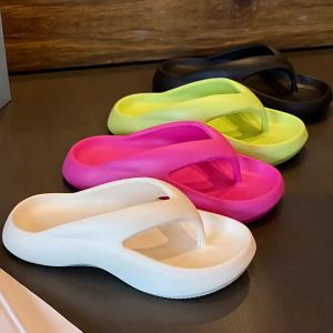 [Free Shipping] Womens summer flip-flops for indoor and outdoor wear height-increasing slip-resistant casual home and beach thick-soled sandals