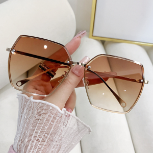 (GENTLE MOSCOT) Big Frame UV Protection Sunglasses Frameless Gradient Color Korean Fashion Sunglasses for Women