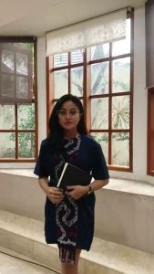 Desain Dress Tenun Terbaru: Midi Dress Tenun NTT & Blouse Tenun Tradisional