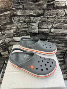 รองเท้าแตะ Crocs Band Clog ลำลองแฟชั่น สวยนิ่มใช้ได้ทั้งหญิงและชาย กันลื่นได้มีไซร้ 36---45 พร้อมส่ง