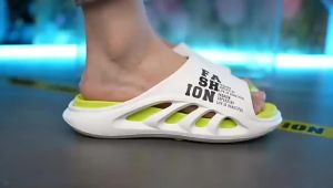 Mens Summer Outdoor Trendy Non-Slip Thick-Soled Coconut Sandals Beach Flip-Flops