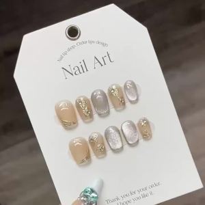 [HANDMADE]Artificial Nail Galaxy Cat Eye 3D Metal Flowers Hand-Painted Nude Color Phototpy Nails Reusable and Removable Nails