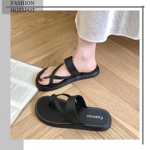 รองเท้าแตะแฟชั่นผู้หญิง เป็นงานหูหนีบ แต่งสายไขว้  สวมใส่สบาย แมทช์ง่าย ของดี ราคาถูกแบบนี้ไม่ควรพลาดดดด