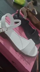 [Free Shipping] Simple Retro Sandals 2026 Summer New Style Elegant Flat Thick Heel Open-Toe Roman Sandals