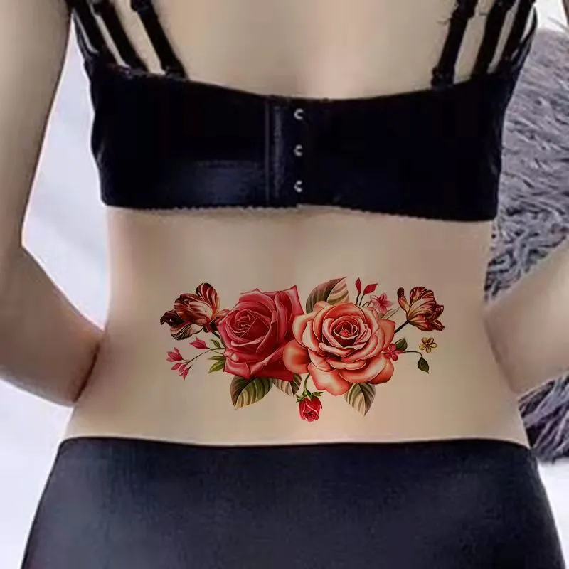 Tatuagem na cintura: 50 inspirações criativas e femininas  รูปแบบรอยสัก,  รอยสักสำหรับผู้หญิง, รอยสักสะโพก