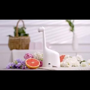 Cute automatic induction foam soap dispenser hand washing giraffe kids inligent hand sanitizer soap dispenser foam soap dispenser