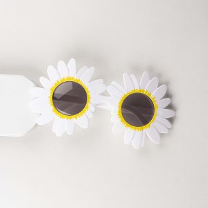 Kính Hoa Cúc Dễ Thương Chụp Hình Sống Ảo Trang Trí Tiệc Sinh Nhật Tiệc Cưới Tân Gia Phụ Kiện Party Cute Hot Trend Cho Bé Và Người Lớn