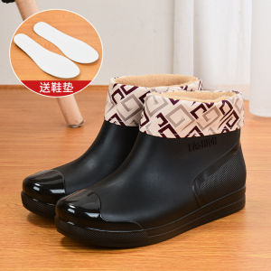 New waterproof shoes for female students low-top short-tube fashionable plastic shoes non-slip warm and lined with plush cotton