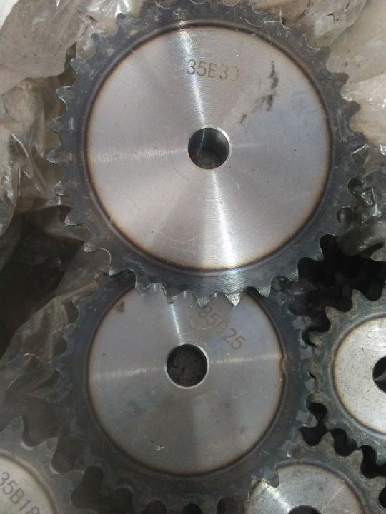 Nhông có gù 35B 10 răng đến 32 răng Bánh răng xích ,nhông xích, đĩa xích