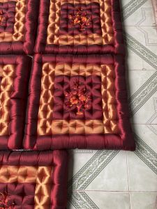 (5 sản phẩm)Bộ đệm ghế gỗ thảm trải ghế nệm lót ghế gồm 1 dài 2 ngắn 2 tựa Màu sắc đa dạng phù hợp với mọi không gian Chất liệu Vải lụa trơn ruột bông gòn mềm mịn khi sử dụng