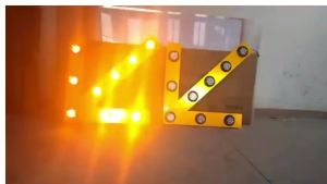 Traffic Solar Flashing Arrow Lighting Blinker – High-Visibility Road Safety Warning Light