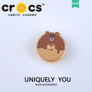 Metal shoe accessories