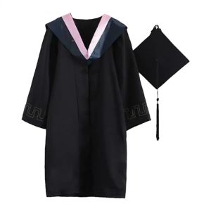 (TASSLE HAT + STOLE) 3 in 1 Set Elegant WJS Women Graduation Gown Professional Graduation Robe Black Graduate Gown Tassle Hat Silk Stole Academic Regalia Covocation Gown Jubah Konvokesyen Jubah Graduasi Dengan Topi Selendang 毕业袍 [FREE RM50 VOUCHER]