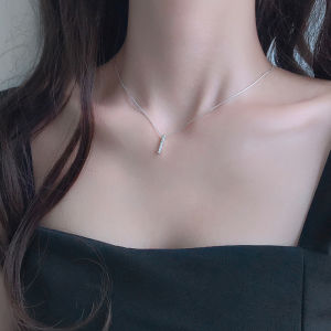 Lucky Pretty Korean Style Gold-plated Geometric Zircon Clavicle Chain Minimalist Elegant Necklace Fashion for Women Aesthetic Personality Rectangular Pendant Jewelry Gifts Accessories